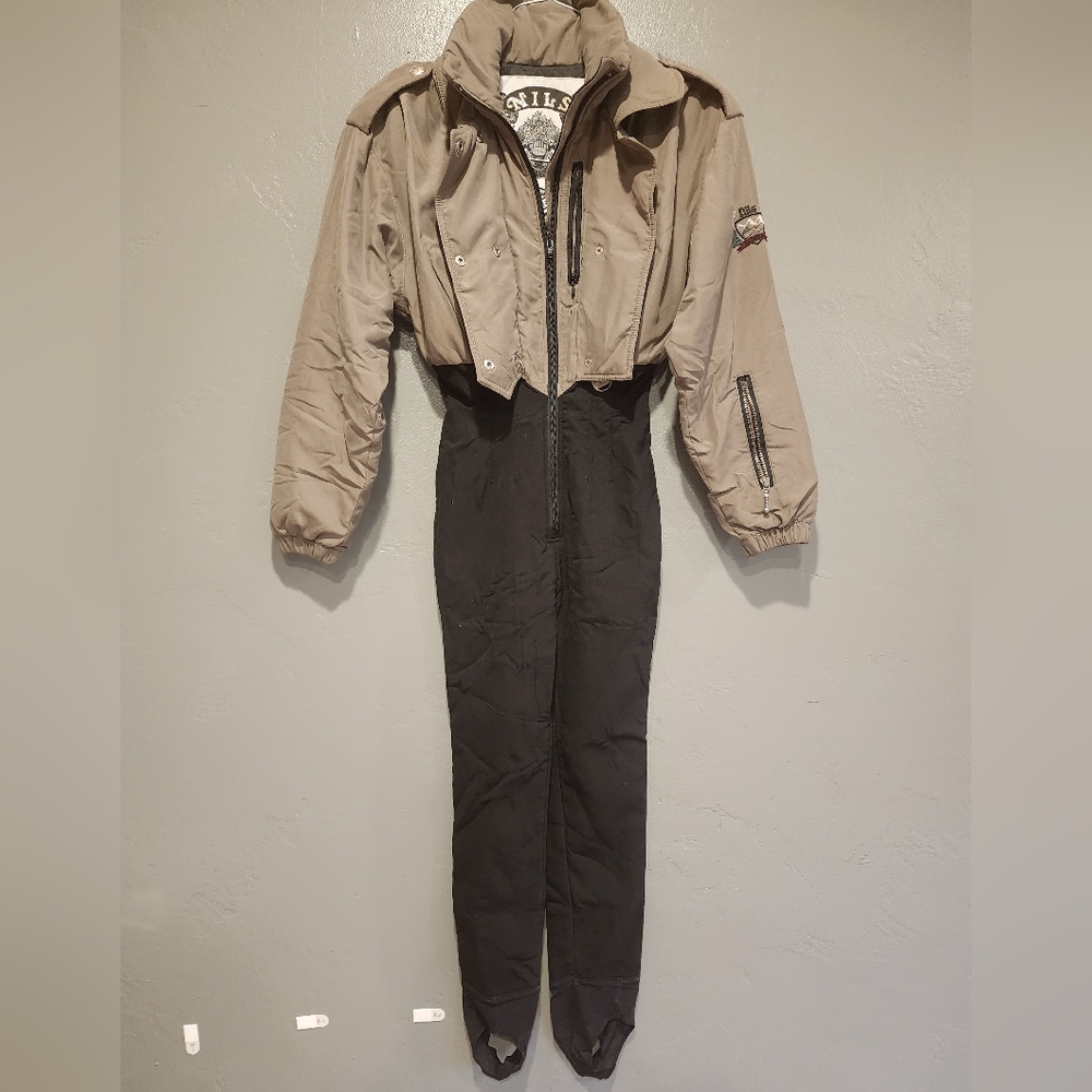Vintage Nils Womens One Piece Ski Snowsuit green/grey and black Size 6
